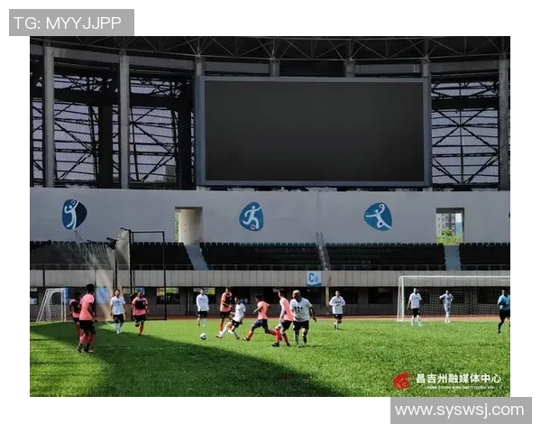 热爱足球不分年龄昌吉州球迷荣获新疆三大球联赛金牌荣耀